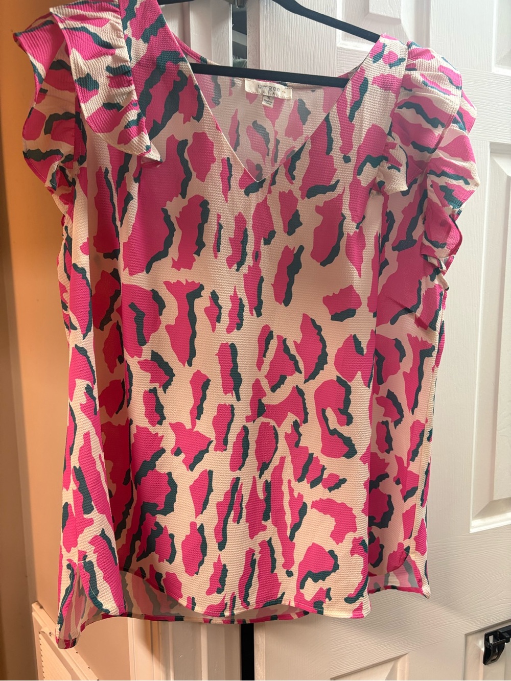 Umgee Pink and Gray Abstract Animal Print Top
